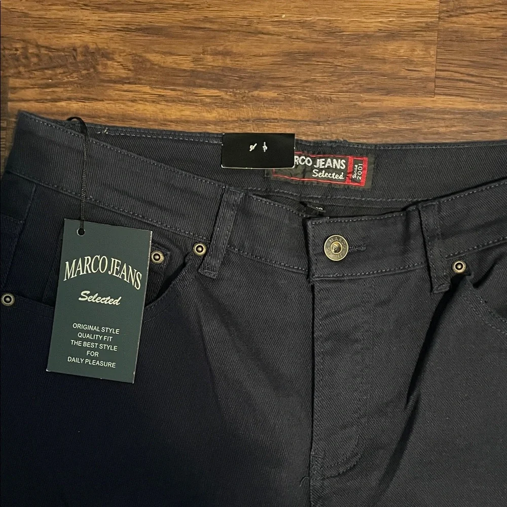 Marco Dark Blue Straight-Leg Jeans. Size 32 X 30. NWT, Retail $70